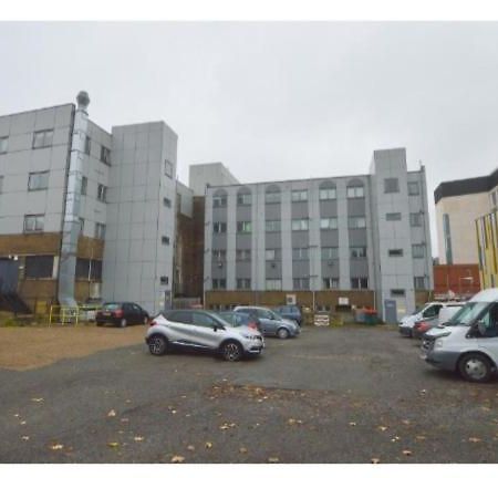 Spacious Modern Flat In Luton Town Centre Ngoại thất bức ảnh