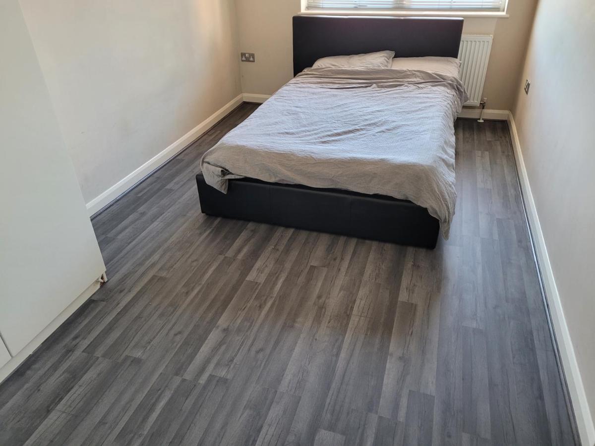 Spacious Modern Flat In Luton Town Centre Ngoại thất bức ảnh