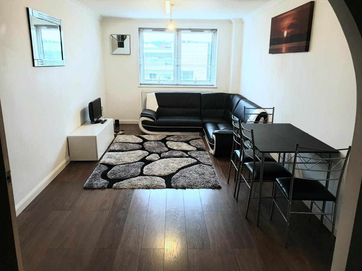 Spacious Modern Flat In Luton Town Centre Ngoại thất bức ảnh
